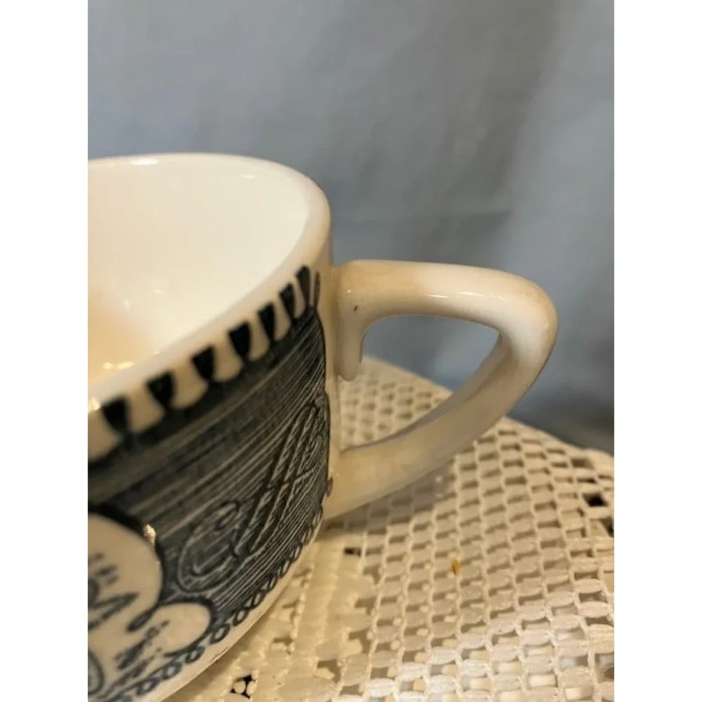 Pair of Currier and Ives Coffee/Tea Cups Vintage Great‎ Condition